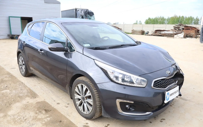 Kia Ceed cena 23900 przebieg: 175529, rok produkcji 2017 z Dziwnów małe 232